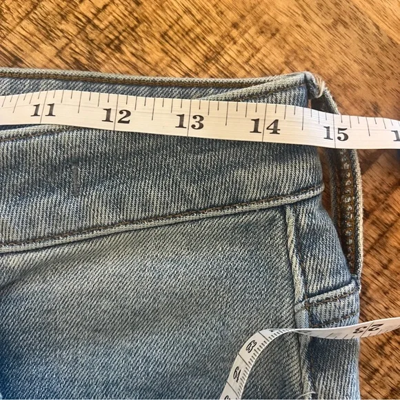 Madewell Light Wash Straight Leg Jeans - Picture 9 of 11